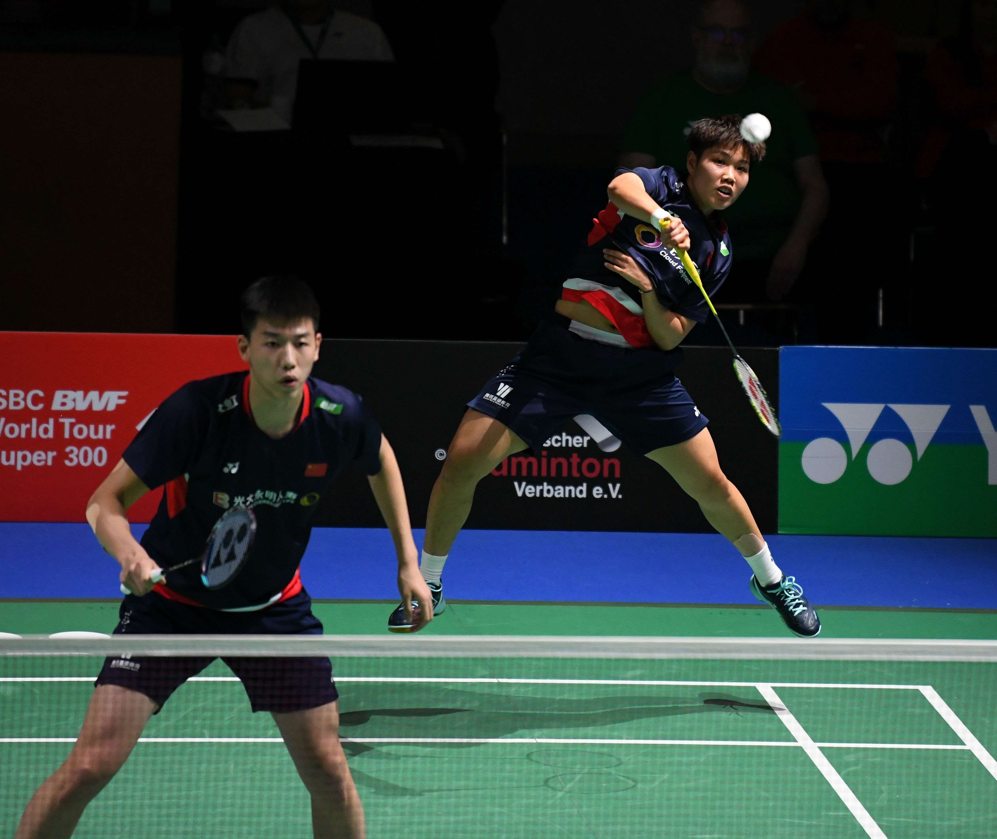 摆脱表现不 摆脱表现不